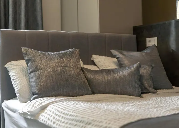 וילה Palazzo Emanuel By Guide